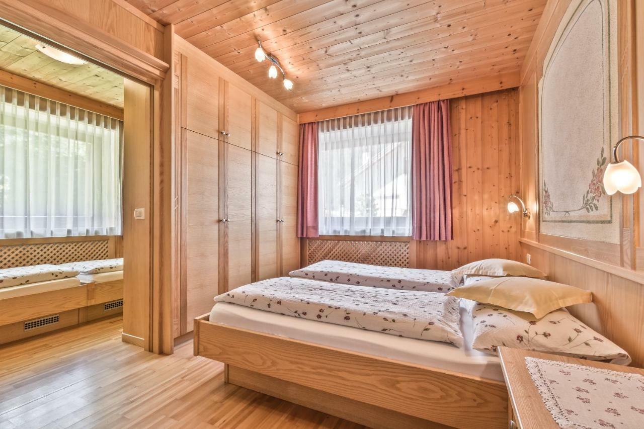 Appartamenti Vilin San Cassiano  Habitación foto